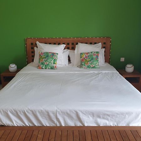 Chez Blandine Et Sylvain Bed and Breakfast Cascavelle Buitenkant foto